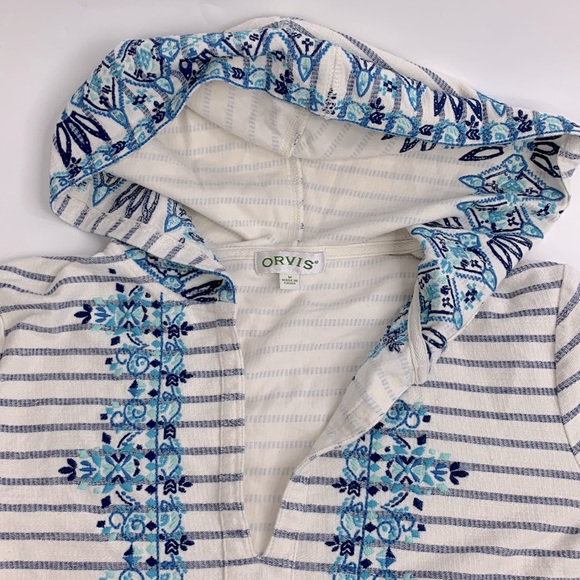 Orvis Hooded Pullover Embroidered Top Sweatshirt Tunic Creme Blue Size Medium - Picture 3 of 12